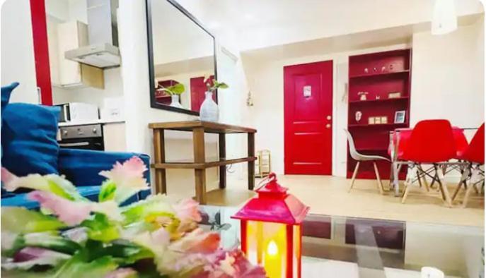 5-mins Sm Aura Cozy 2br Free Parking *